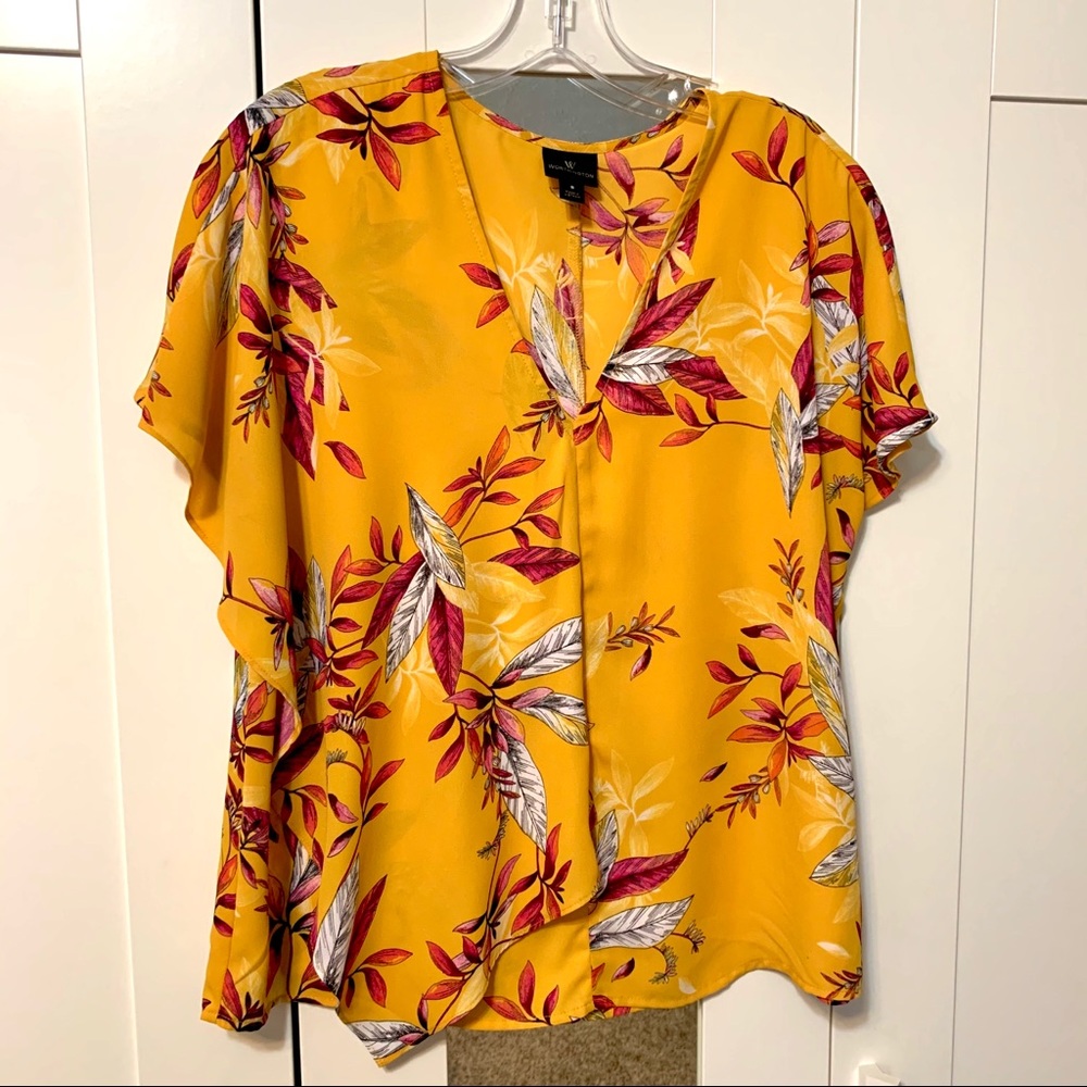 Worthington Bright Yellow Floral Top!